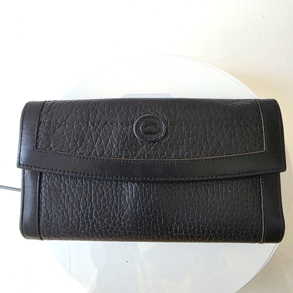 Dooney Bourke Trifold Wallet Clutch Leather Kisslock Coins Black - Picture 1 of 15